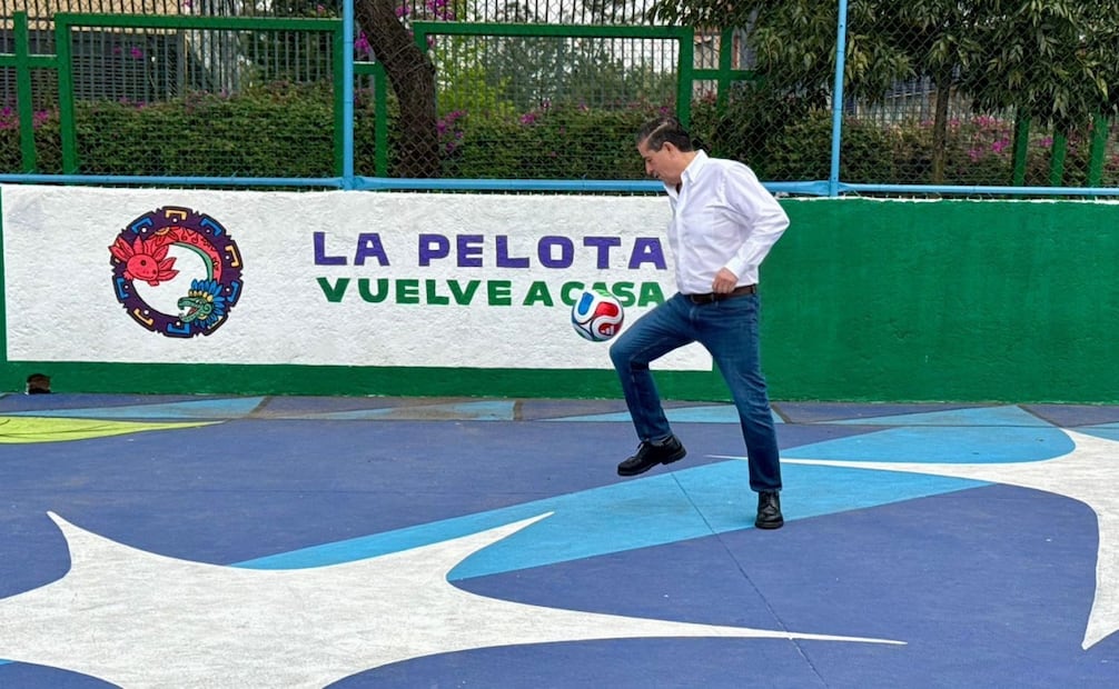 Alcalde de Coyoacán inaugura 5 canchas de futbol rápido. Foto: especial