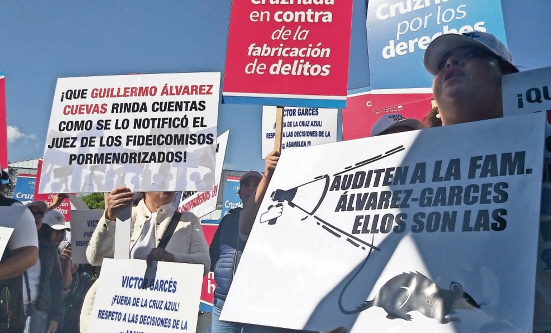 Una manifestación se realizó ayer al sur de la Ciudad de México. (CHRISTIAN MENDOZA. EL UNIVERSAL)