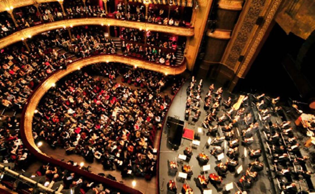 Bajo la dirección de Carlos Miguel Prieto, la agrupación ofrecerá dicho programa el viernes 11 y domingo 13 de septiembre, en el Palacio de Bellas Artes. FOTO: Archivo/EL UNIVERSAL.