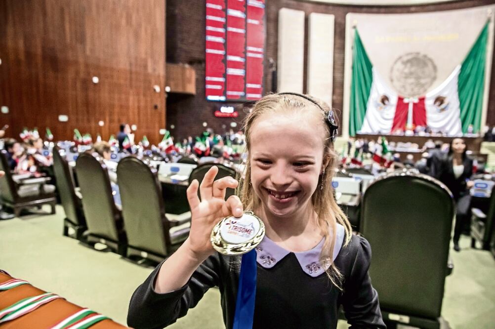 En septiembre recibió un reconocimiento en la Cámara de Diputados, por sus logros. (FOTOS: ARCHIVO. EL UNIVERSAL)