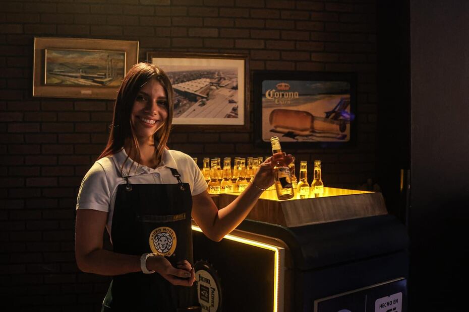 Grupo Modelo reafirma su compromiso de seguir innovando y de mantener a Corona como embajadora de México ante el mundo.
Foto: El Universal