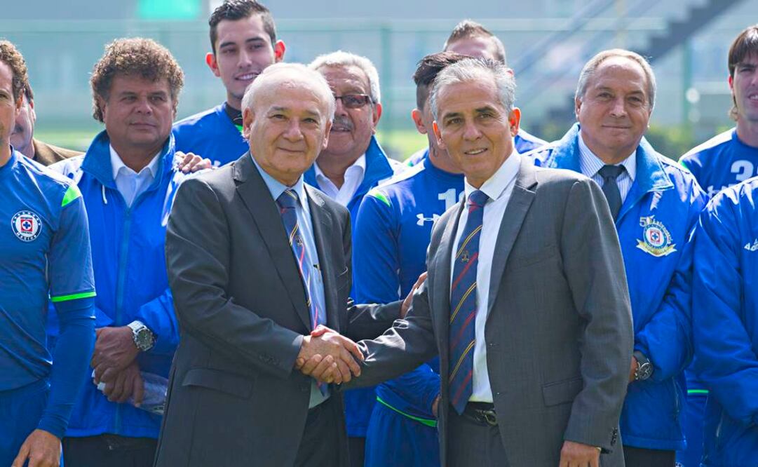 'Billy' y Bueno, en reunión sobre futuro de Cruz Azul