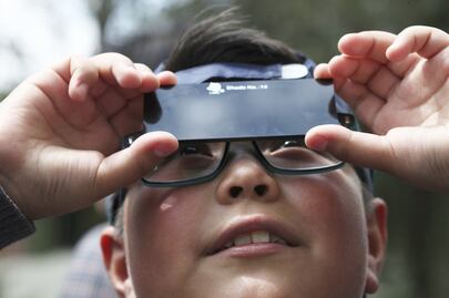 Se suspenderán clases el próximo 8 de abril en Sinaloa por eclipse solar, informa AMLO