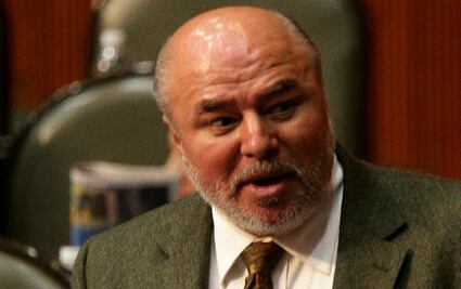 Ironiza Manuel Clouthier C. sobre contratos a prima de AMLO