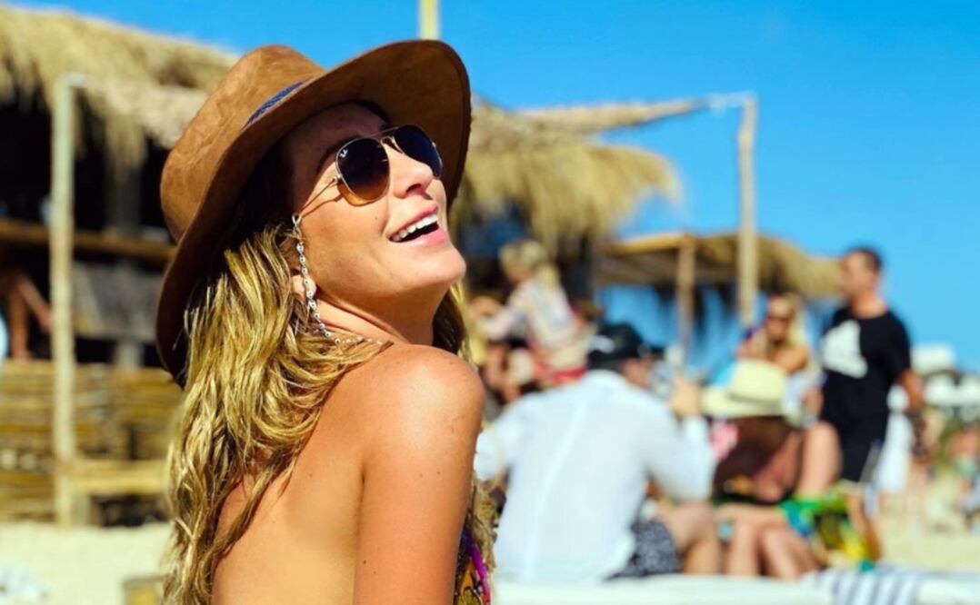 Geraldine Bazán presume cintura de impacto en bikini