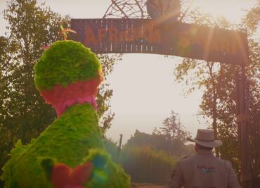 Abelardo de "Plaza Sésamo" llega a Africam Safari para conocer a Jirafa "Benito": VIDEO