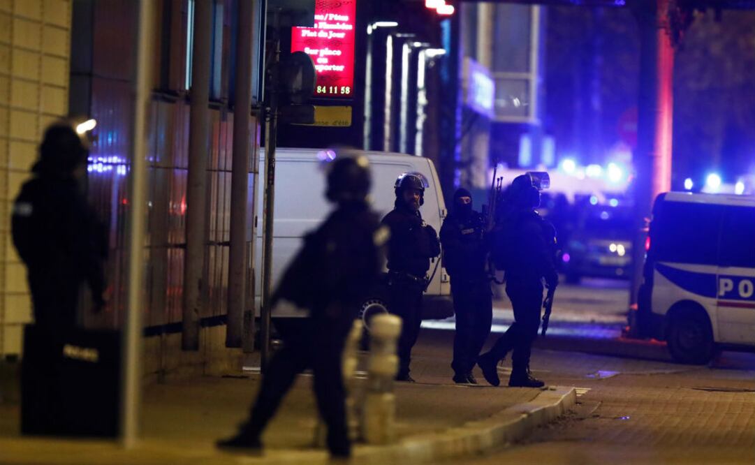 El hombre fue abatido en el barrio de Neudorf, donde se había desplegado un gran dispositivo policial, precisó la misma fuente. FOTO: REUTERS