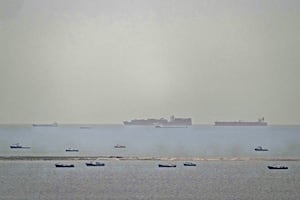 A un mes de la guerra, un conflicto de voluntades