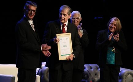 Héctor Bonilla recibe reconocimiento que lo avala como Patrimonio Cultural Vivo