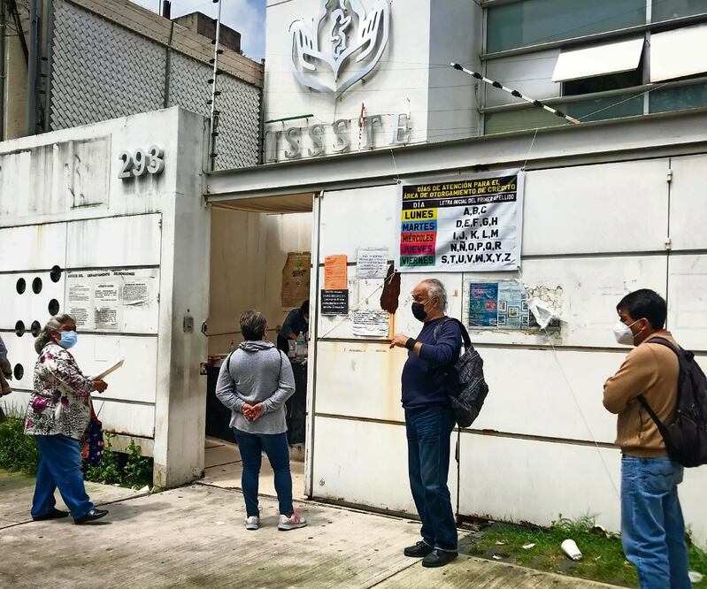 Urge que el ISSSTE logre un acuerdo con las aseguradoras para la entrega de los recursos, aseguró el PRD. Foto: Archivo EL UNIVERSAL
