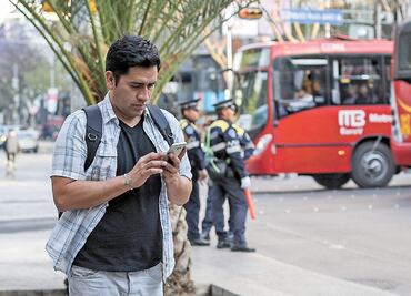 Telefónica y AT&T le hacen frente a AMX