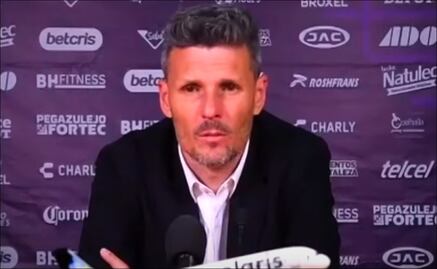 Reportero comete tremendo oso con el Tano Ortiz, cuestiona marcador erróneo y culpa a la app de la Liga MX