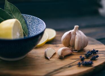 Los beneficios del ajo con limón