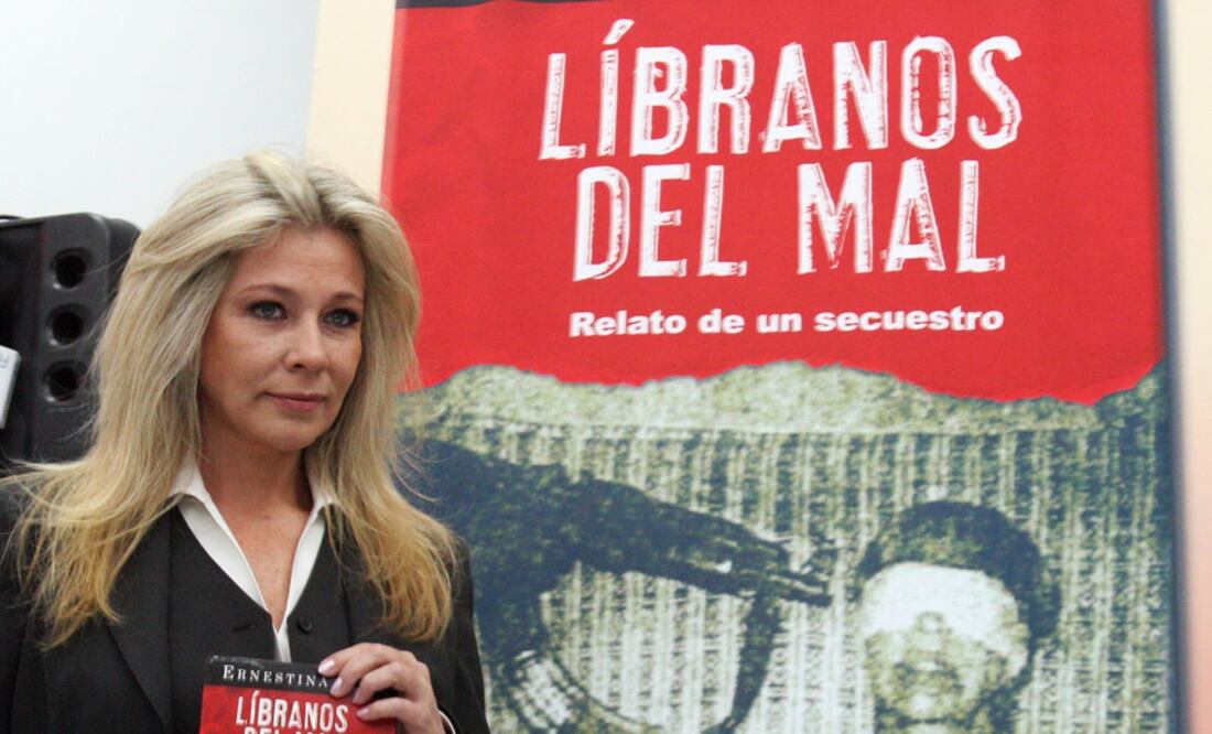 Ernestina Sodi Miranda durante la presentación de su libro "Líbranos del mal" en 2006.
Foto: EL UNIVERSAL, archivo