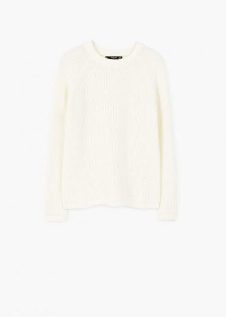 Copia el look de Selena Gómez por menos de dos mil pesos