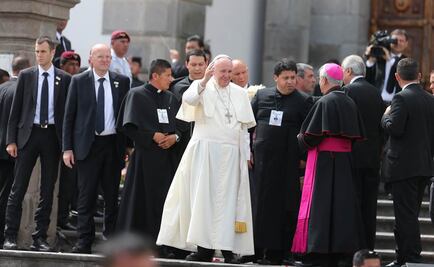 Papa insta a religiosos a no caer en "alzheimer espiritual" 