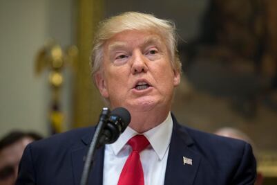 100 días de Trump: El presidente entrante más impopular de EU