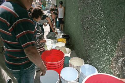 Continúa desabasto de agua en el oriente