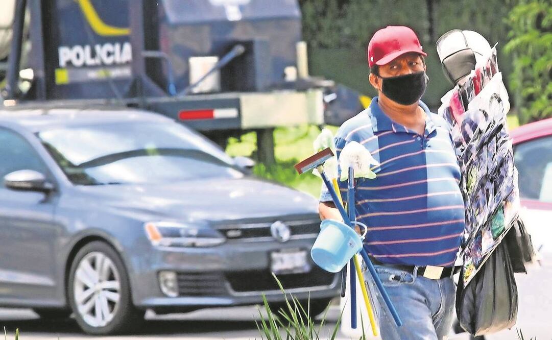 Tras la pandemia, las personas han vuelto a trabajar, pero datos del Inegi muestran que más de 55% permanecen en la informalidad. Foto: Archivo EL UNIVERSAL