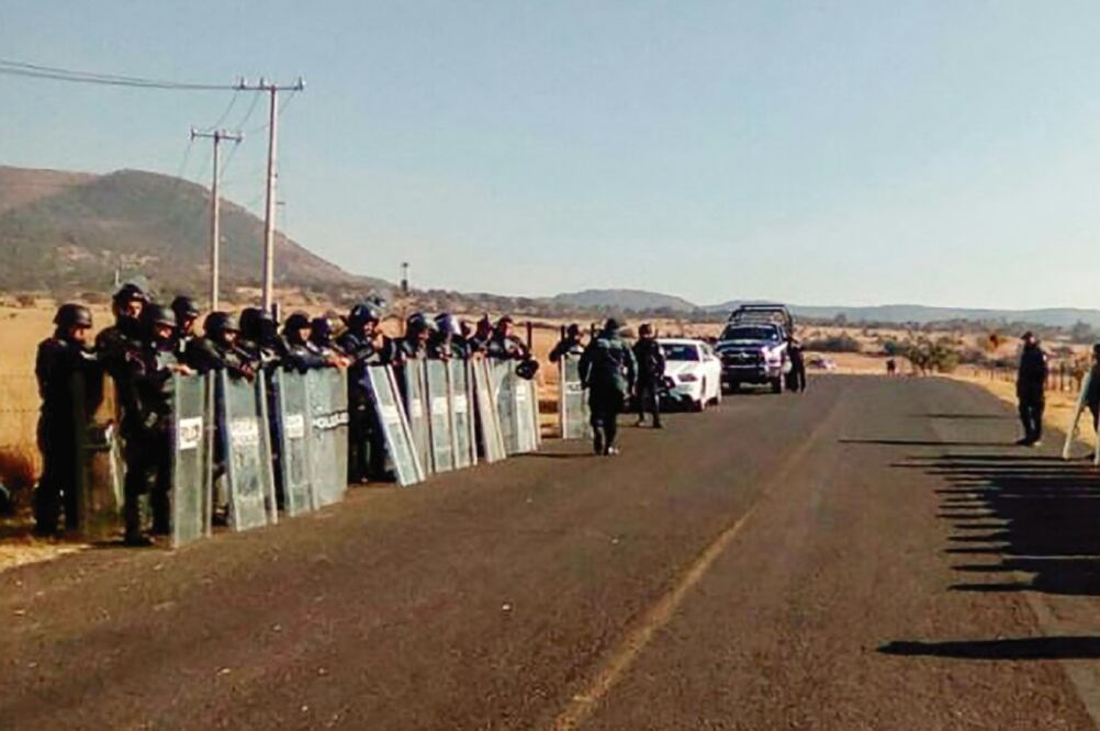 La Secretaría de Seguridad Pública implementó un operativo de vigilancia en las 10 sedes donde se lleva a cabo la evaluación docente. (CORTESÍA: SSP)