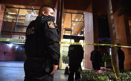 Matan a balazos a sujeto que supuestamente intentaba robar tienda en Paseo de la Reforma