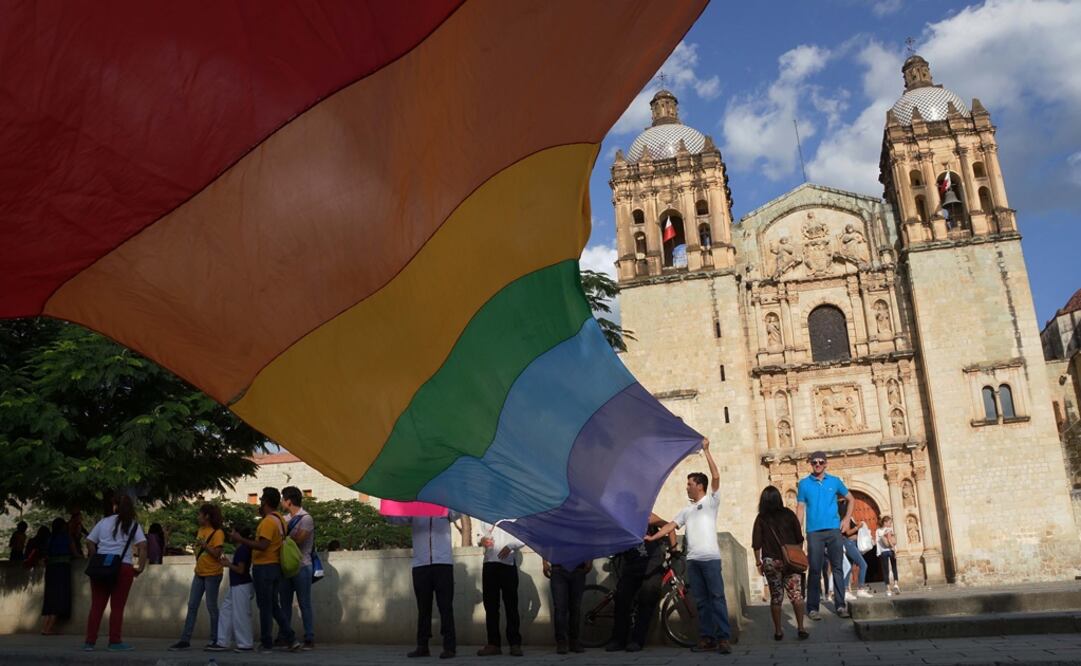 En distintas ciudades, también hubo rechazo a las movilizaciones del Frente Nacional por la Familia. /Edwin Hernández - EL UNIVERSAL