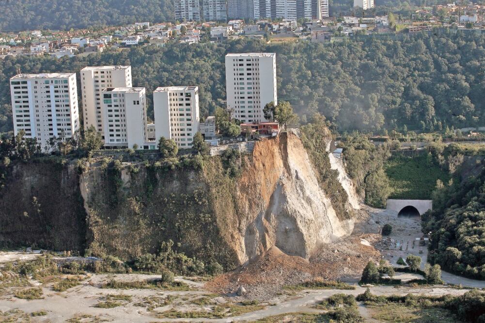 El requerimiento de la delegación plantea, además de la demolición de la vivienda de Rosette, construir un sistema de estabilidad y de anclaje del talud. ARCHIVO EL UNIVERSAL