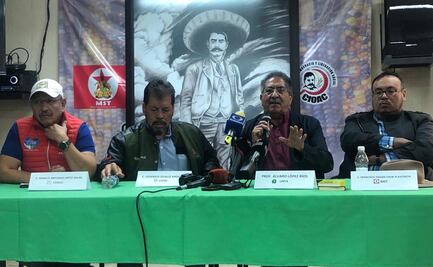 Campesinos amenazan con reanudar protesta en Bellas Artes para retirar pintura de Zapata