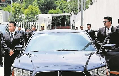 Retiran escoltas y vehículos a ex funcionarios de Chiapas