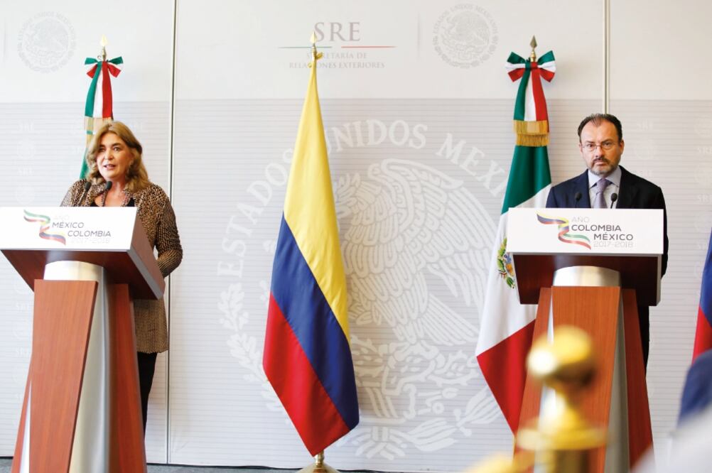 Patricia Cárdenas, embajadora de Colombia en México, y Luis Videgaray, titular de la SRE, anunciaron las actividades culturales y artísticas del evento (AGUSTÍN SALINAS. EL UNIVERSAL)