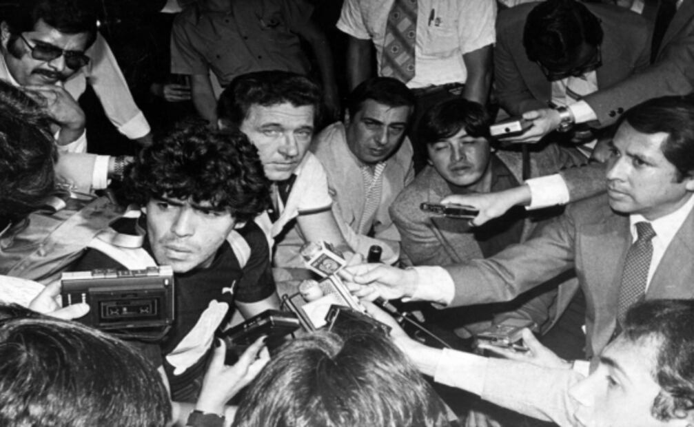 Del Maradona juvenil al último partido; reproducimos 11 notas históricas del "Pelusa"