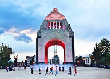 Visita el Monumento a la Revolución y recórrelo de arriba a abajo