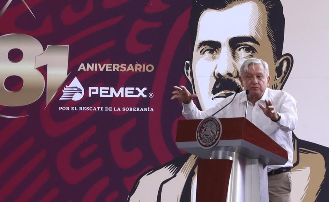 Andrés Manuel López Obrador durante el 81 aniversario de la Expropiación Petrolera (Foto: Germán Espinosa / EL UNIVERSAL)