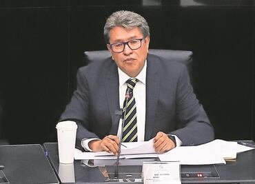 Monreal amaga con salirse de Morena