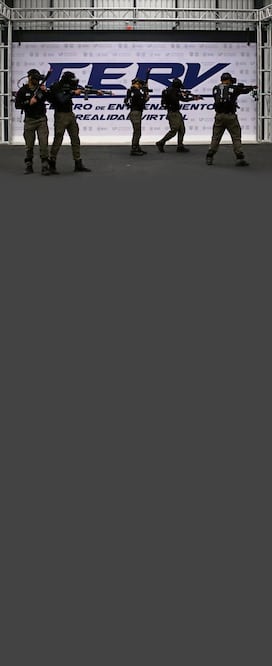 Cada semana se capacitan 300 policías de diferentes agrupaciones de la SSC. Foto: Fernanda Rojas