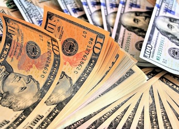 Dólar abre a la baja, se vende en 19.72 pesos en bancos de la CDMX