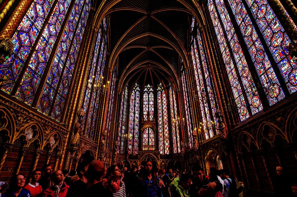 La gótica Sainte-Chapelle, en París. (Foto: Istock)