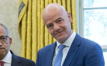 Gianni Infantino, acusado de engañar a empleados de la FIFA con su proyecto