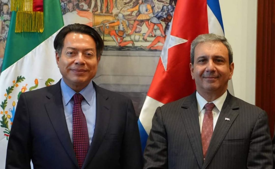 Mario Delgado con Walter Baluja García, Ministro de Educación Superior de Cuba. Foto: Especial