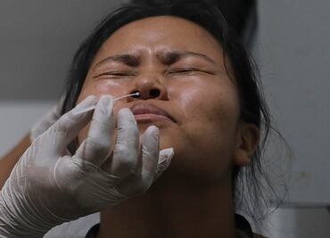 India registra 4 mil 332 muertes por infección del hongo negro