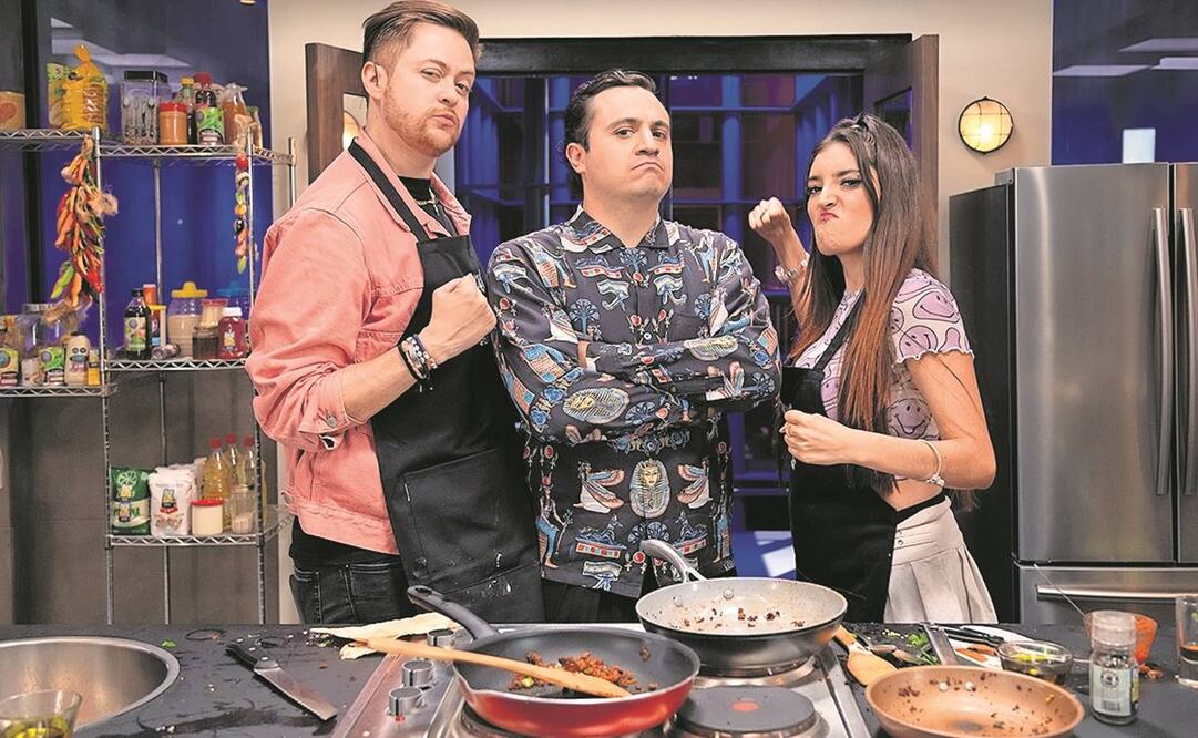 Ricardo O’Farrill (al centro) conduce el programa que se estrena hoy. Foto: COMEDY CENTRAL