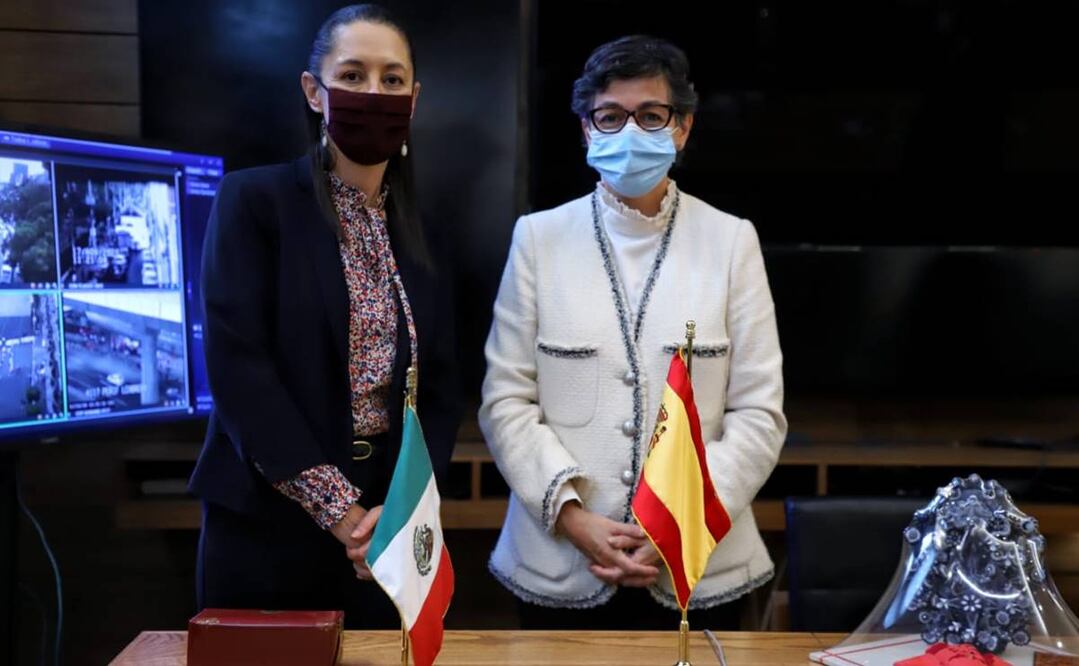 Claudia Sheinbaum (izquierda) con la ministra de Asuntos Exteriores de España, Arancha González Laya. Foto: Twitter @Claudiashein
