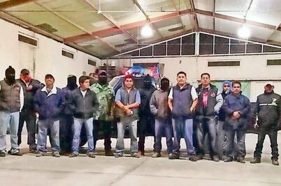 Ciudadanos, vigilantes en "pueblo bravo"