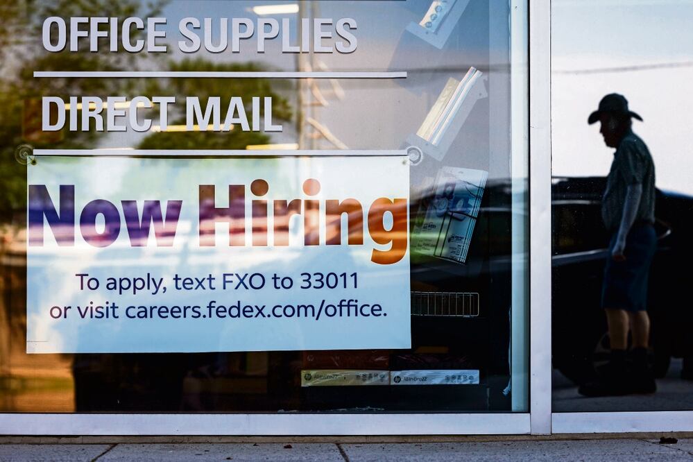 De acuerdo con la OCDE, el empleo y el desempleo se han mantenido firmes, y las tasas de vacantes aún son altas en muchos países. Foto: EFE