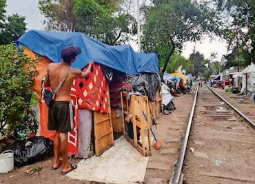 Vecinos impulsan frente para reubicar a grupos de migrantes