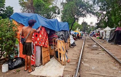 Vecinos impulsan frente para reubicar a grupos de migrantes