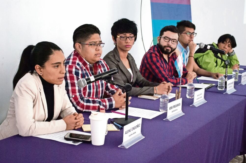 Miembros del Frente Orgullo Nacional México indicaron que la homosexualidad no es una conducta antinatural (ANTONIO TORRES. EL UNIVERSAL)