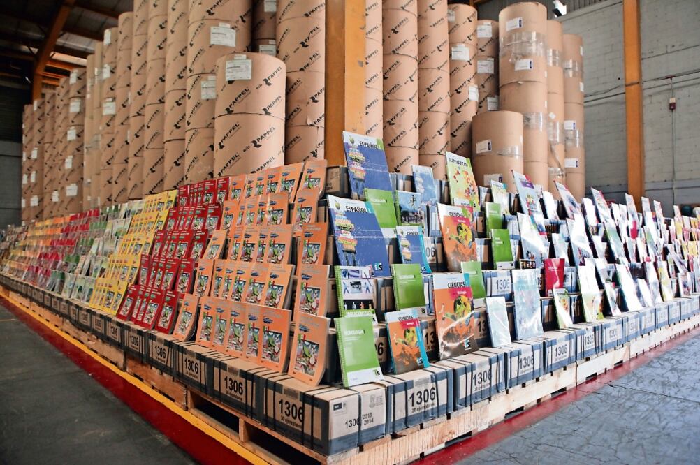 El acusado por abuso sexual en la Secretaría de Educación Pública se desempeña en el área donde se elaboran los libros de texto gratuitos. (ARCHIVO EL UNIVERSAL)