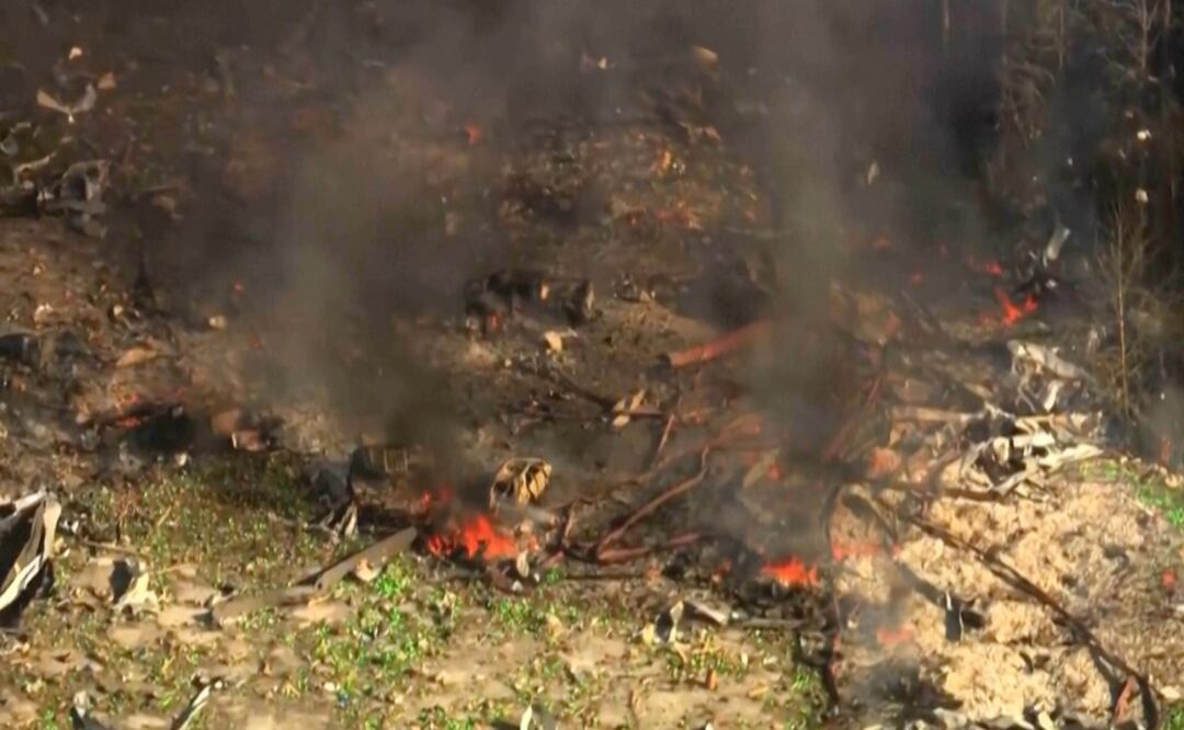 La explosión del viernes por la mañana en Accurate Energetic Systems, que suministra e investiga explosivos para el ejército, esparció escombros en un área de al menos 800 metros. Foto: AP