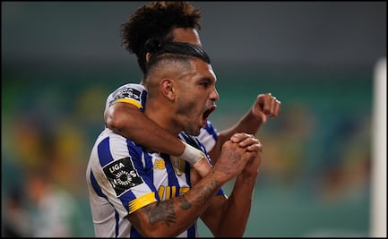 Mira el golazo del "Tecatito" Corona frente al Sporting